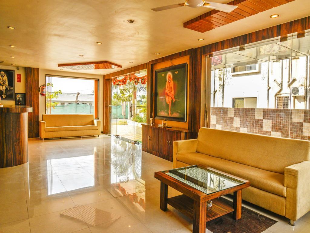 Oyo 4316 Hotel Sai Empire Shirdi Exterior photo
