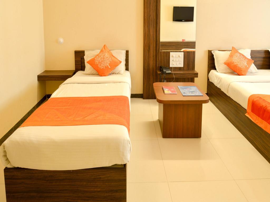 Oyo 4316 Hotel Sai Empire Shirdi Exterior photo